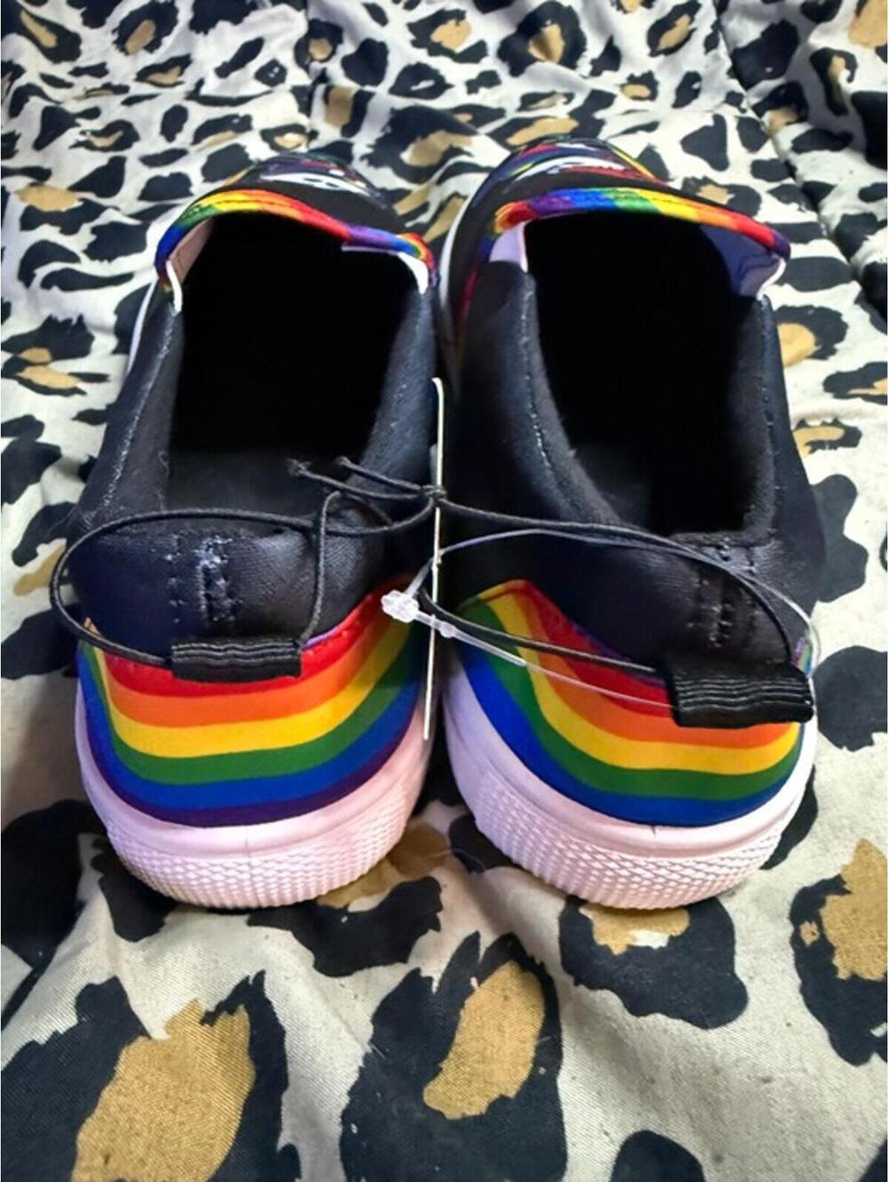 Hot Topic New Disney Mickey and Minnie mouse Pride Shoes Sz 10W 8M Rainbow - Picture 4 of 5